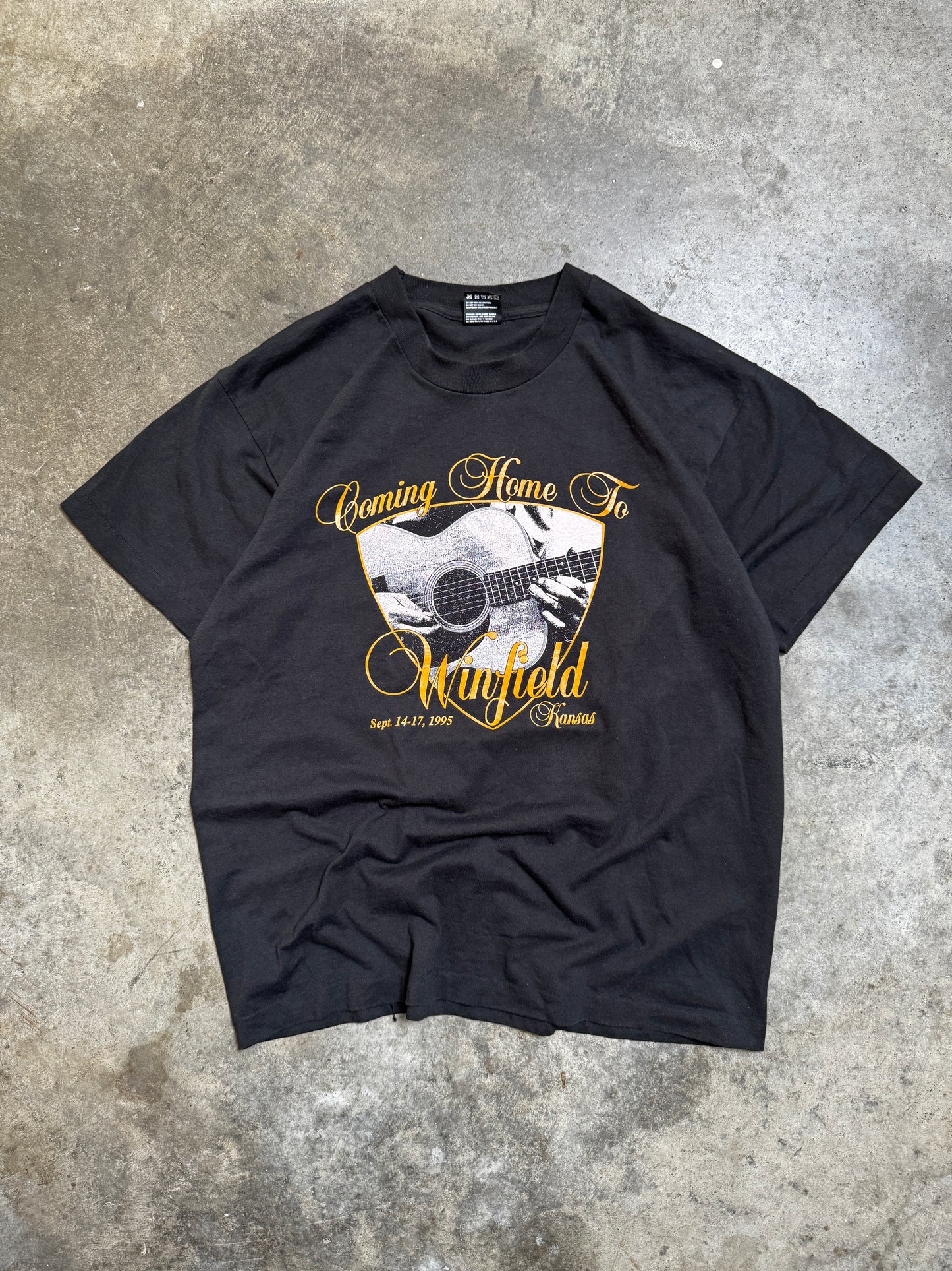 (L) 1995 Vintage Country Tee