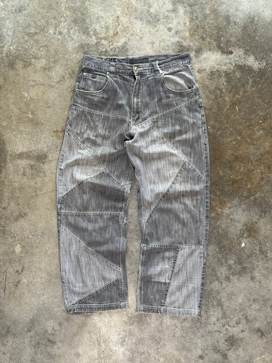 (32 x 32) Mukka Patchwork Jeans