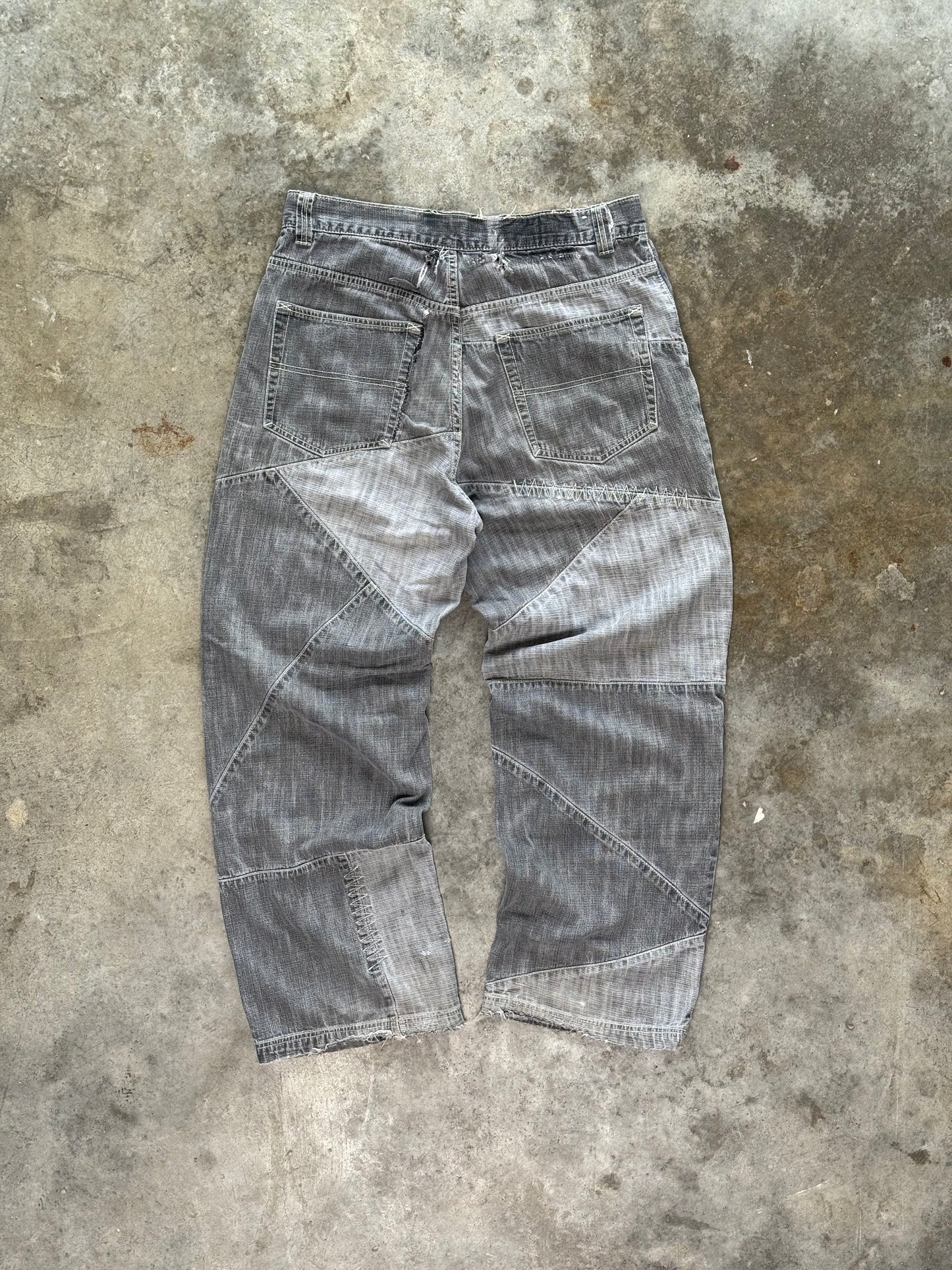 (32 x 32) Mukka Patchwork Jeans