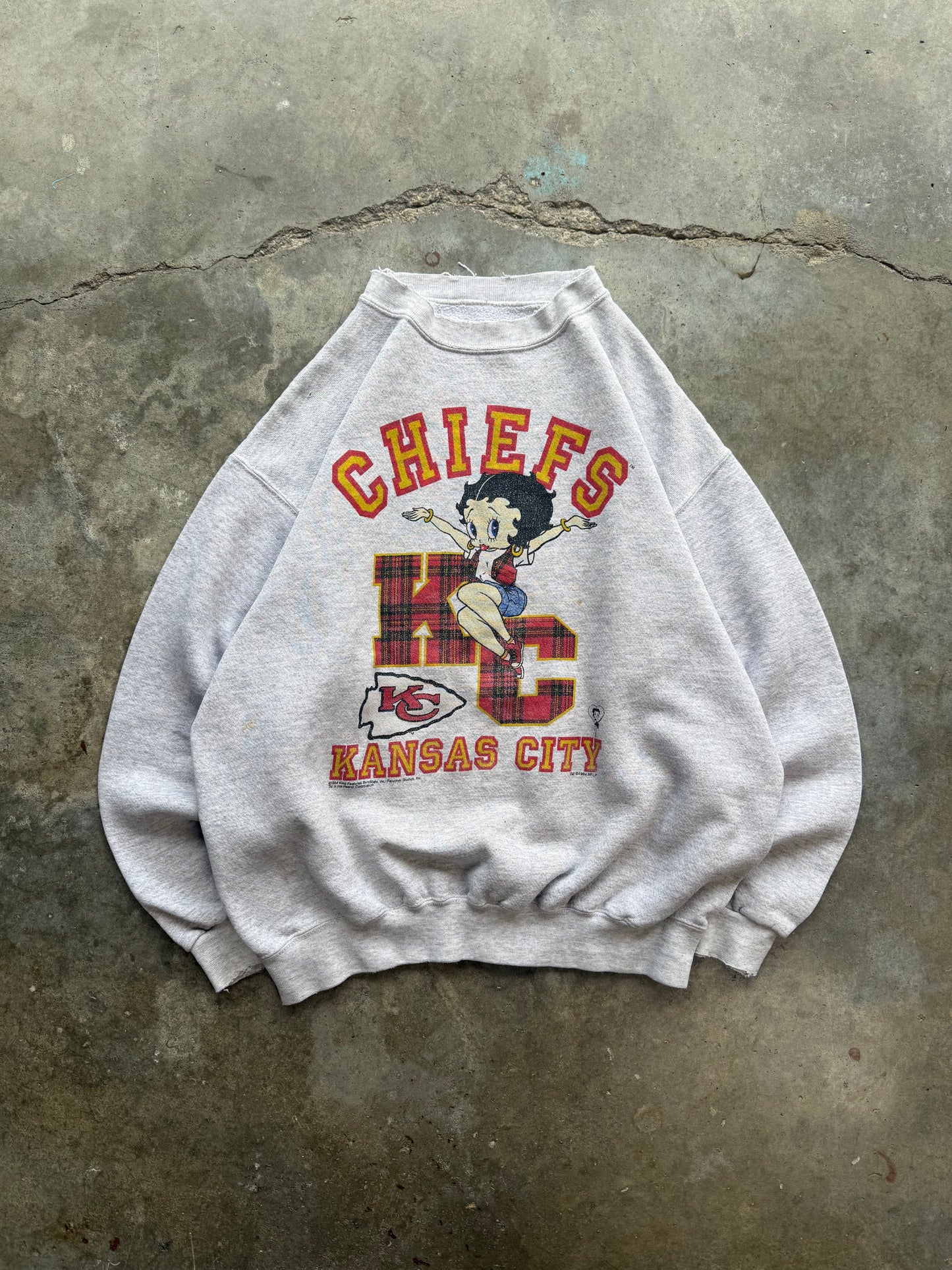 (L) Vintage 90s Betty Boop Chiefs Sweatshirt