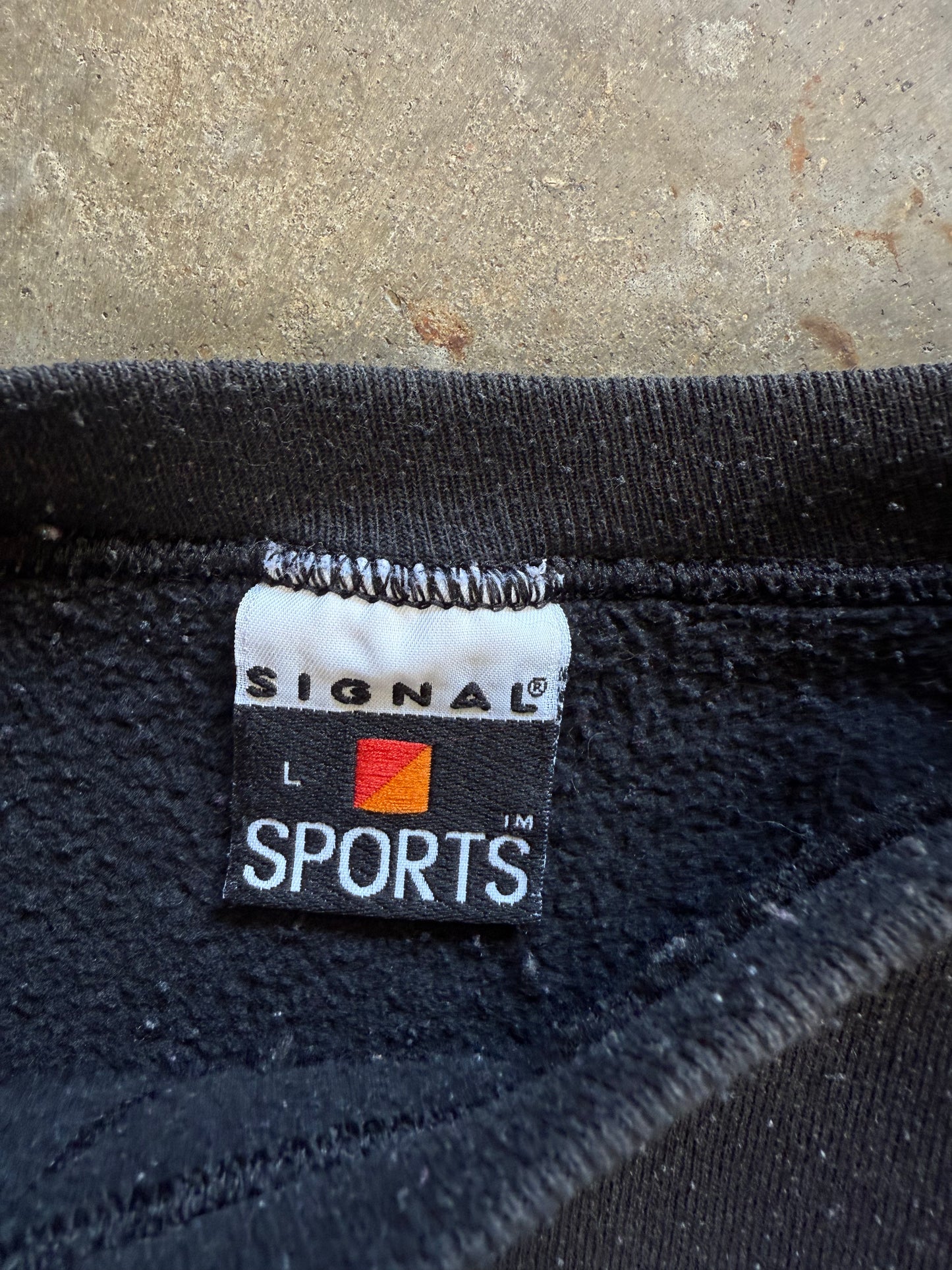 (L) 1990 Wolf Sweatshirt