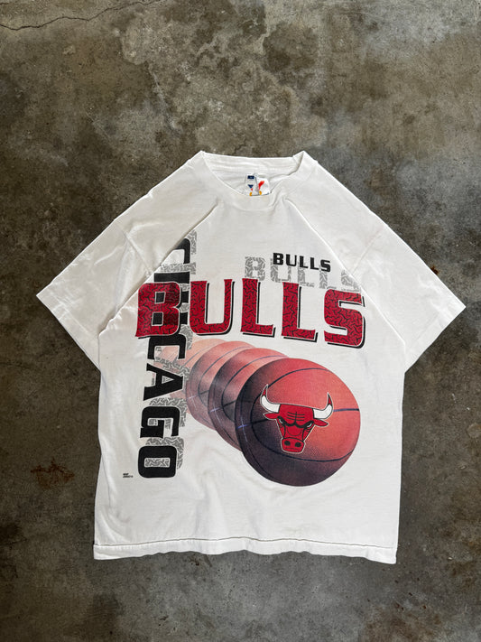 (L) Vintage Chicago Bulls Basketball Tee