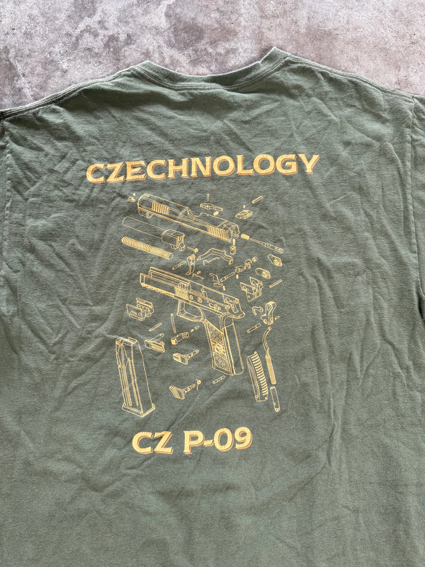 (L) 00s Gun Tee