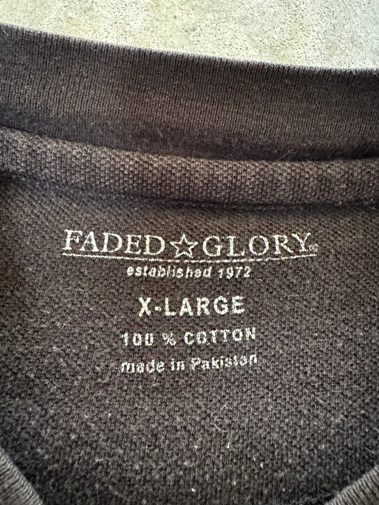 (XL) 00s Faded Glory Tee