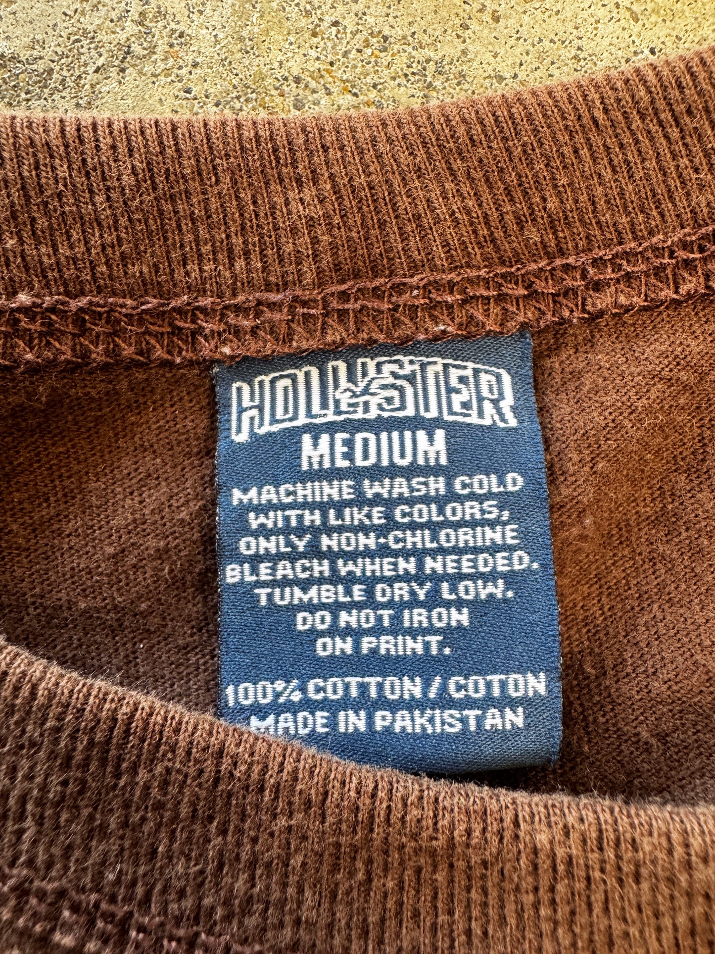 (M) 00s Hollister Tee