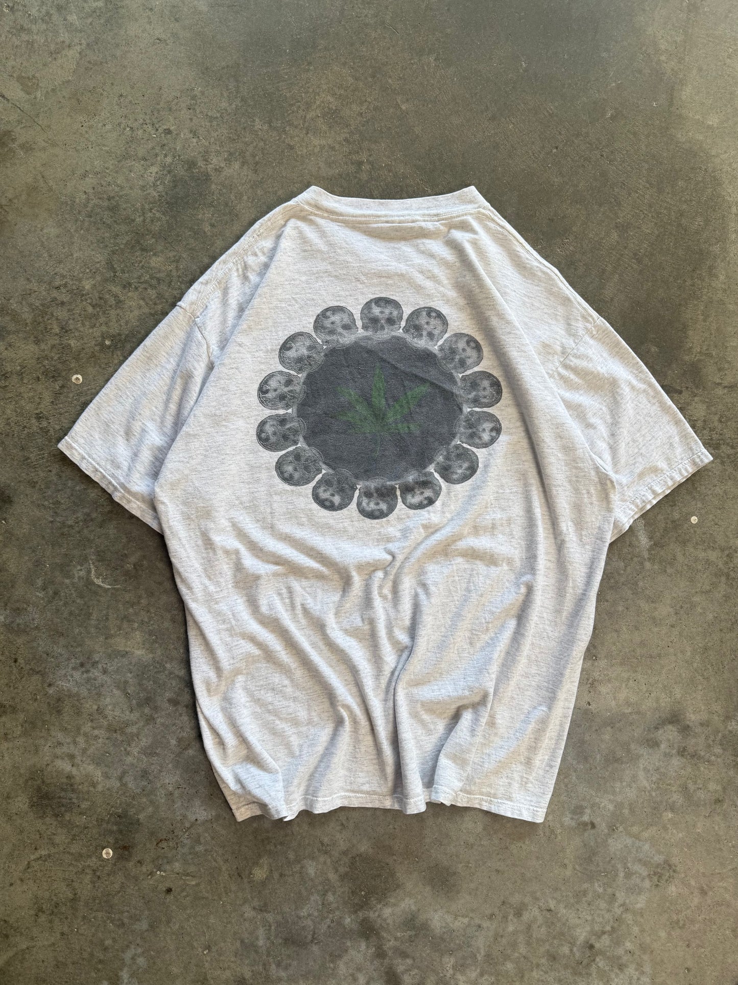 (XL) Vintage Weed Tee