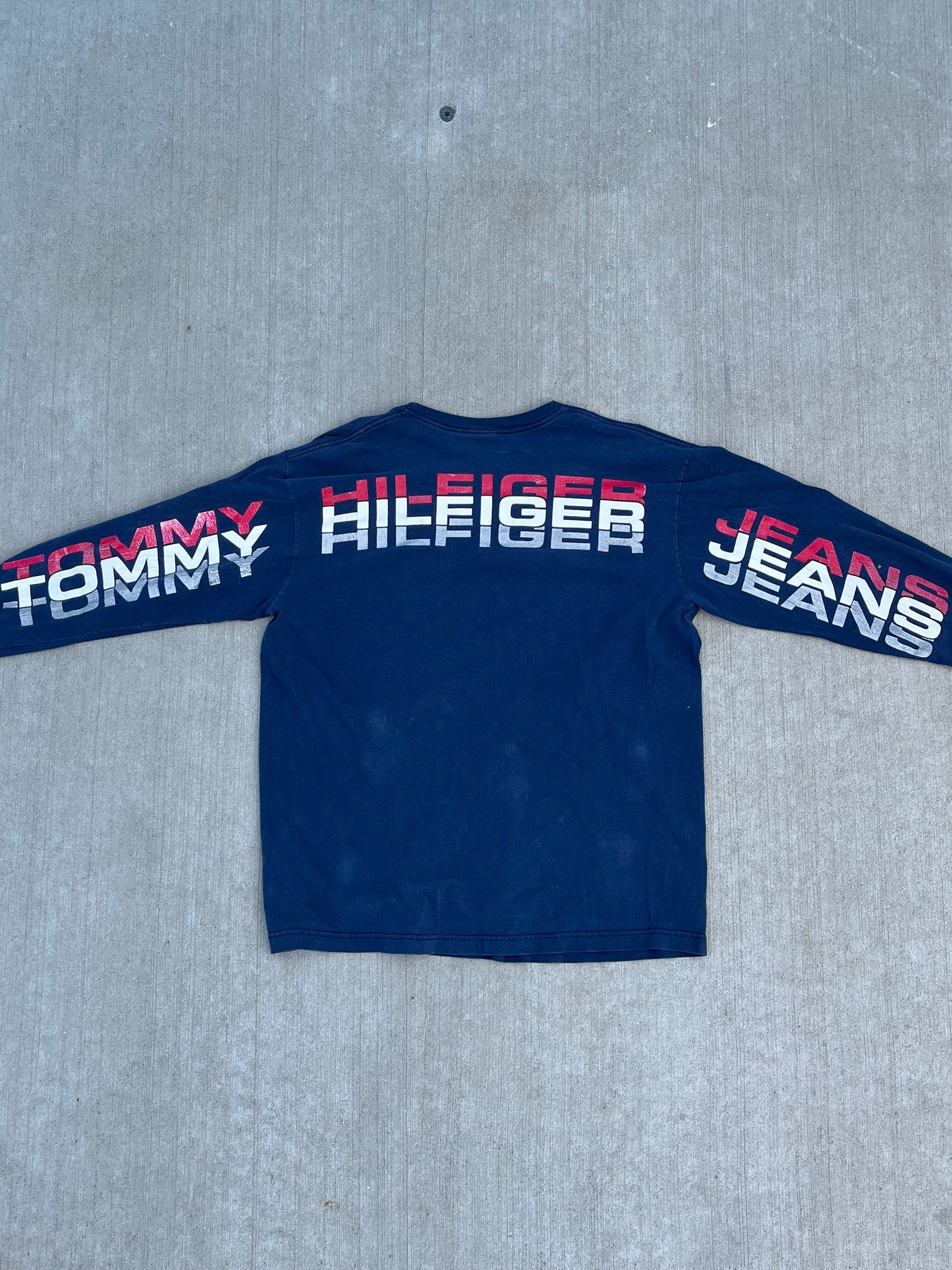 (L) Tommy Hilfiger Long Sleeve Tee