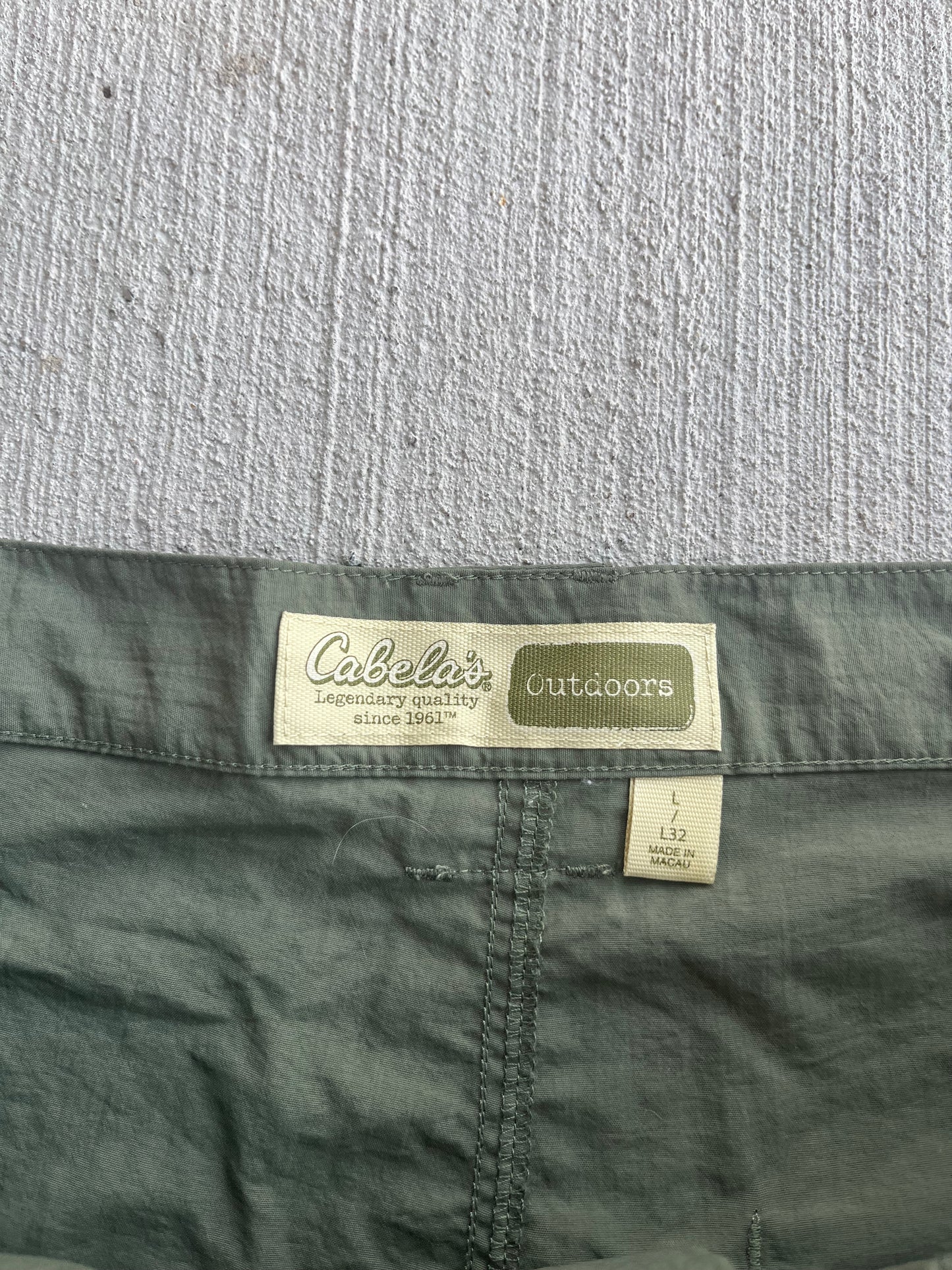 (32 x 32) Cabela’s Olive Zip Off Adventure Pants