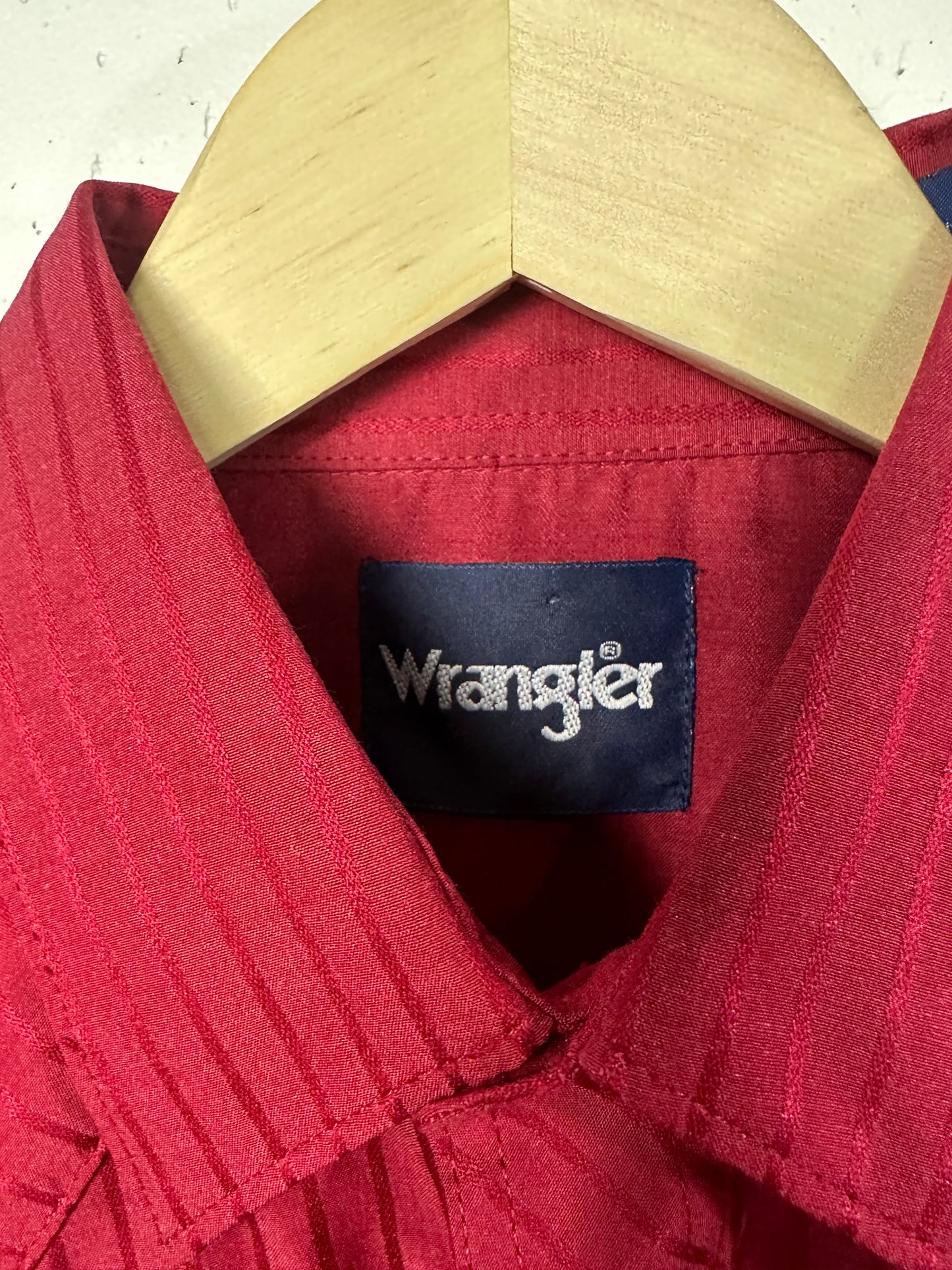 (M) Wrangler Long-Sleeve Button Up